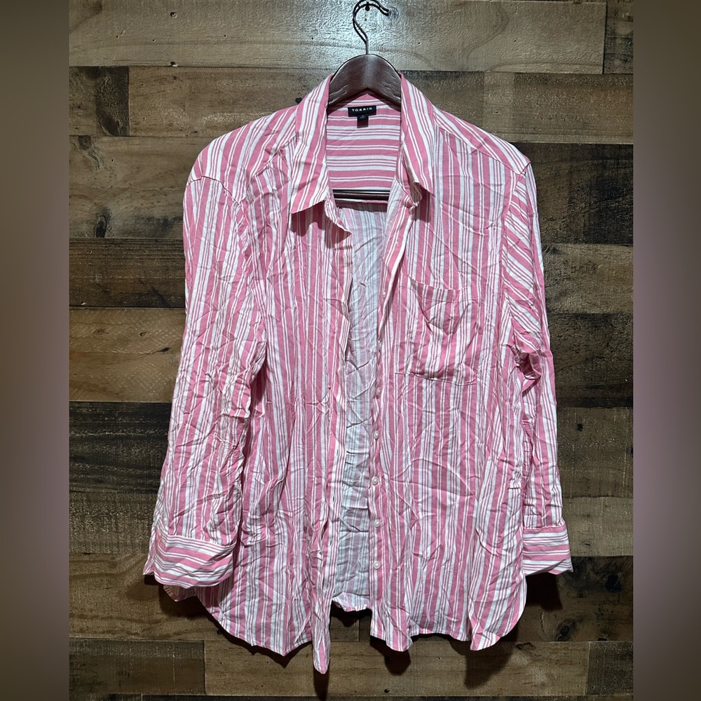 Torrid 0 womens stripe button down long sleeve OX plus size